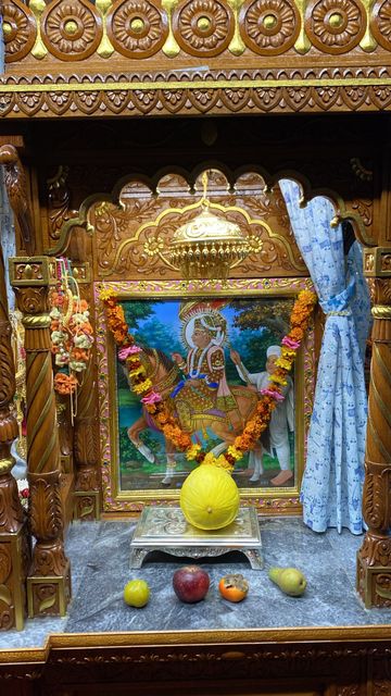 Bolton Temple Murti Darshan