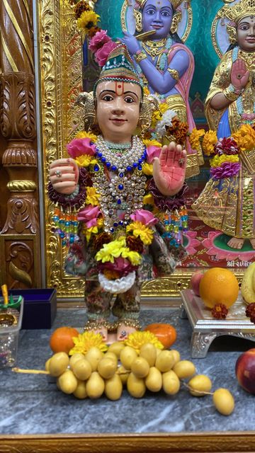 Bolton Temple Murti Darshan