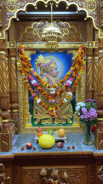 Bolton Temple Murti Darshan