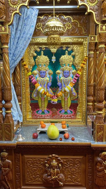 Bolton Temple Murti Darshan