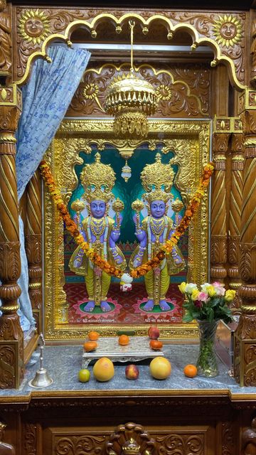 Bolton Temple Murti Darshan