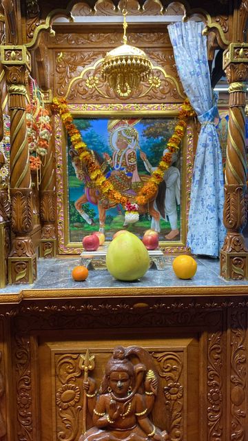 Bolton Temple Murti Darshan