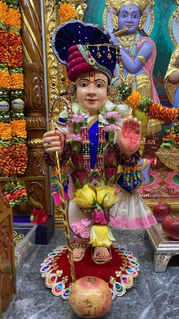 Bolton Temple Murti Darshan