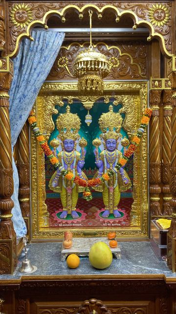 Bolton Temple Murti Darshan