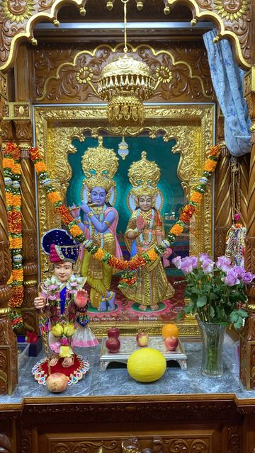 Bolton Temple Murti Darshan