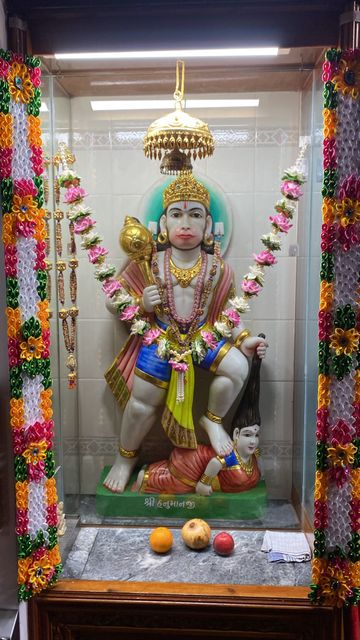 Bolton Temple Murti Darshan