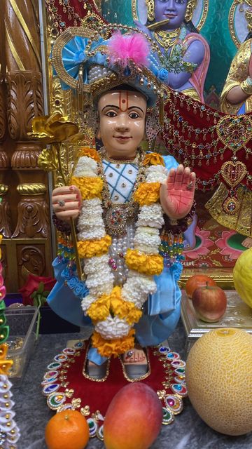 Bolton Temple Murti Darshan