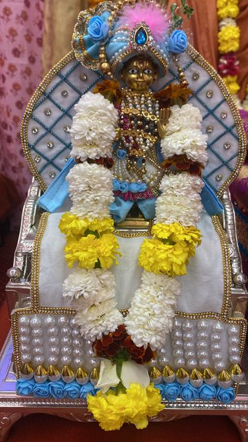 Bolton Temple Murti Darshan