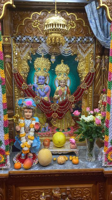 Bolton Temple Murti Darshan
