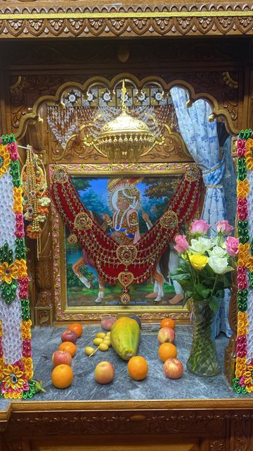 Bolton Temple Murti Darshan