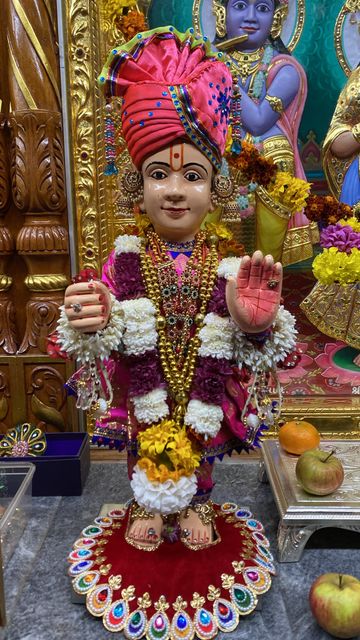 Bolton Temple Murti Darshan