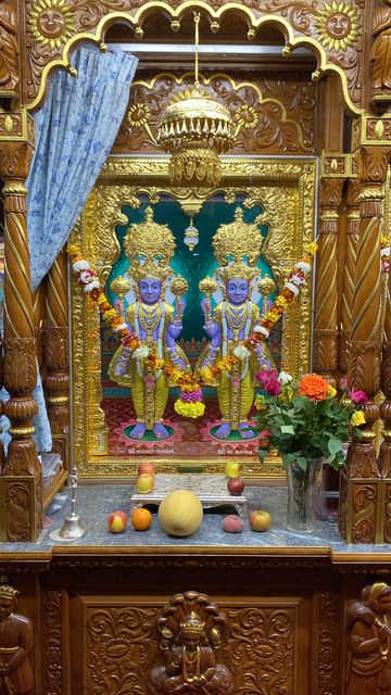Bolton Temple Murti Darshan