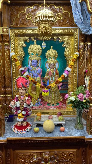 Bolton Temple Murti Darshan