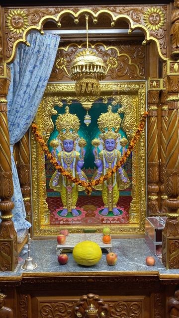 Bolton Temple Murti Darshan