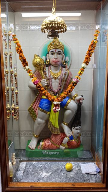 Bolton Temple Murti Darshan