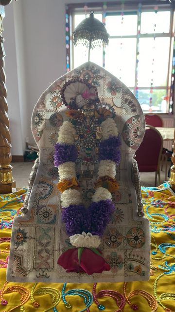 Bolton Temple Murti Darshan