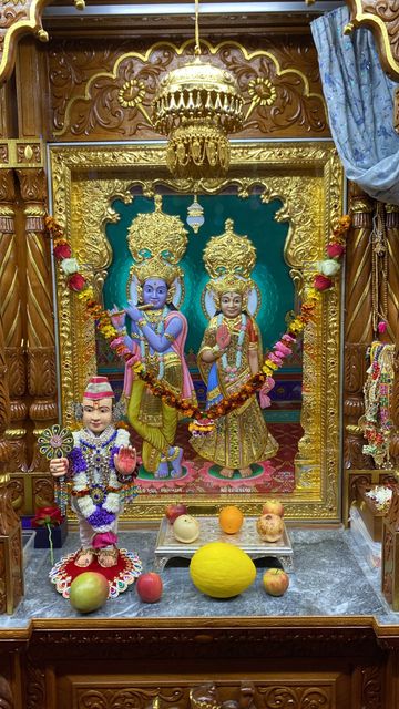 Bolton Temple Murti Darshan