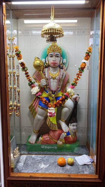 Bolton Temple Murti Darshan