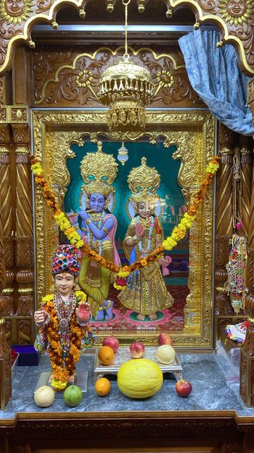 Bolton Temple Murti Darshan
