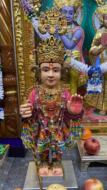 Bolton Temple Murti Darshan