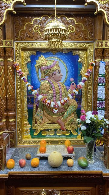 Bolton Temple Murti Darshan