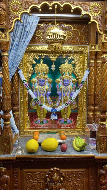 Bolton Temple Murti Darshan