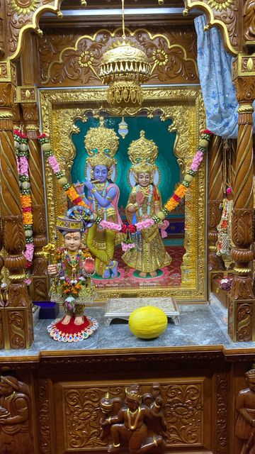 Bolton Temple Murti Darshan