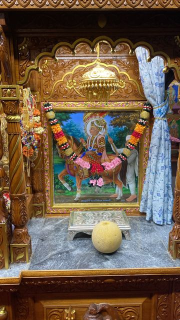 Bolton Temple Murti Darshan