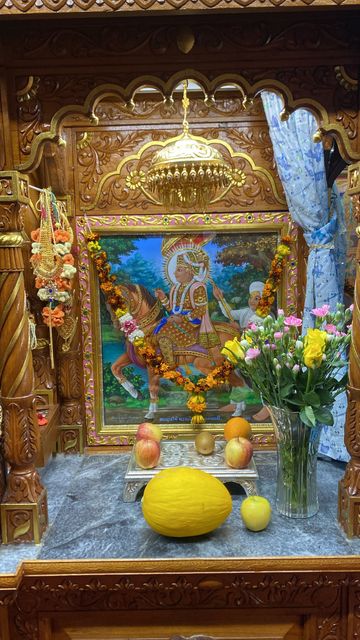 Bolton Temple Murti Darshan