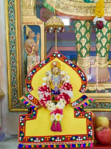 Dar es Salaam Temple Murti Darshan