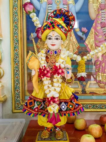 Dar es Salaam Temple Murti Darshan