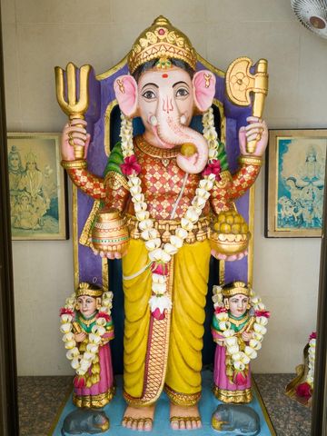 Dar es Salaam Temple Murti Darshan