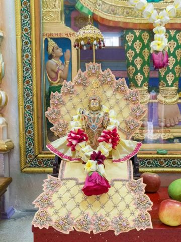 Dar es Salaam Temple Murti Darshan
