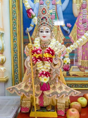Dar es Salaam Temple Murti Darshan
