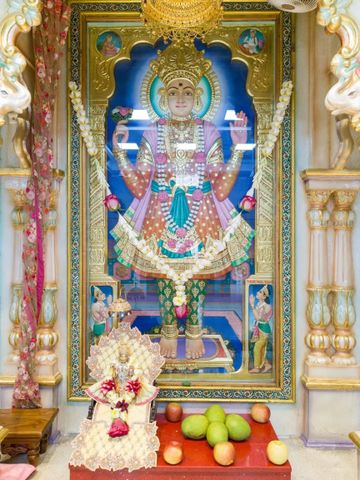 Dar es Salaam Temple Murti Darshan