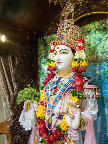 Dar es Salaam Temple Murti Darshan