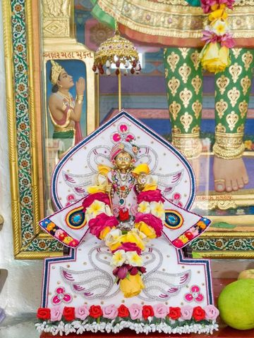 Dar es Salaam Temple Murti Darshan