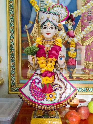 Dar es Salaam Temple Murti Darshan