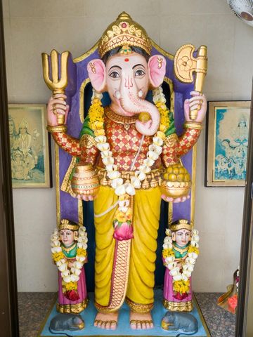 Dar es Salaam Temple Murti Darshan