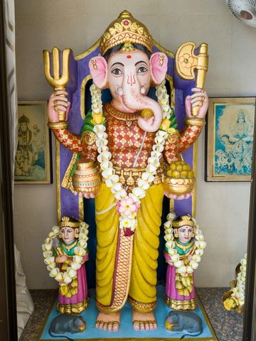 Dar es Salaam Temple Murti Darshan