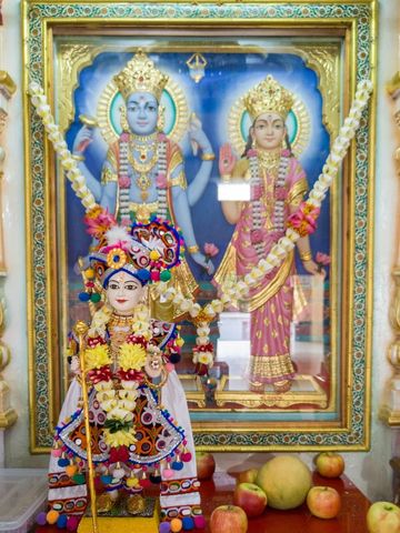 Dar es Salaam Temple Murti Darshan