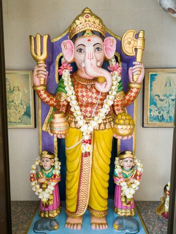 Dar es Salaam Temple Murti Darshan