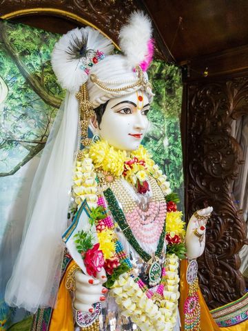 Dar es Salaam Temple Murti Darshan