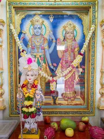 Dar es Salaam Temple Murti Darshan