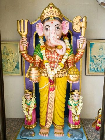 Dar es Salaam Temple Murti Darshan