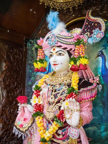 Dar es Salaam Temple Murti Darshan