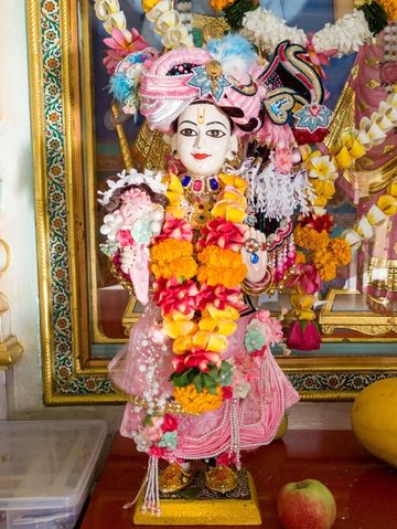 Dar es Salaam Temple Murti Darshan