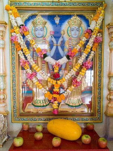 Dar es Salaam Temple Murti Darshan