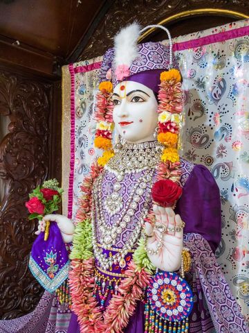 Dar es Salaam Temple Murti Darshan