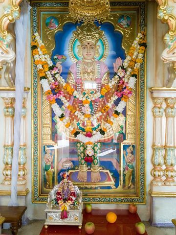 Dar es Salaam Temple Murti Darshan